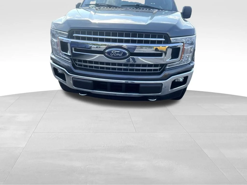 Used 2018 Gray Ford XLT image 11