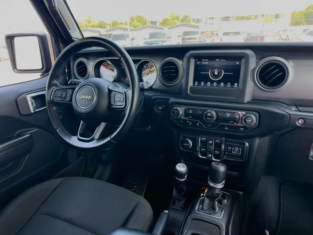 Used 2022 Green Jeep Unlimited Sport S image 9