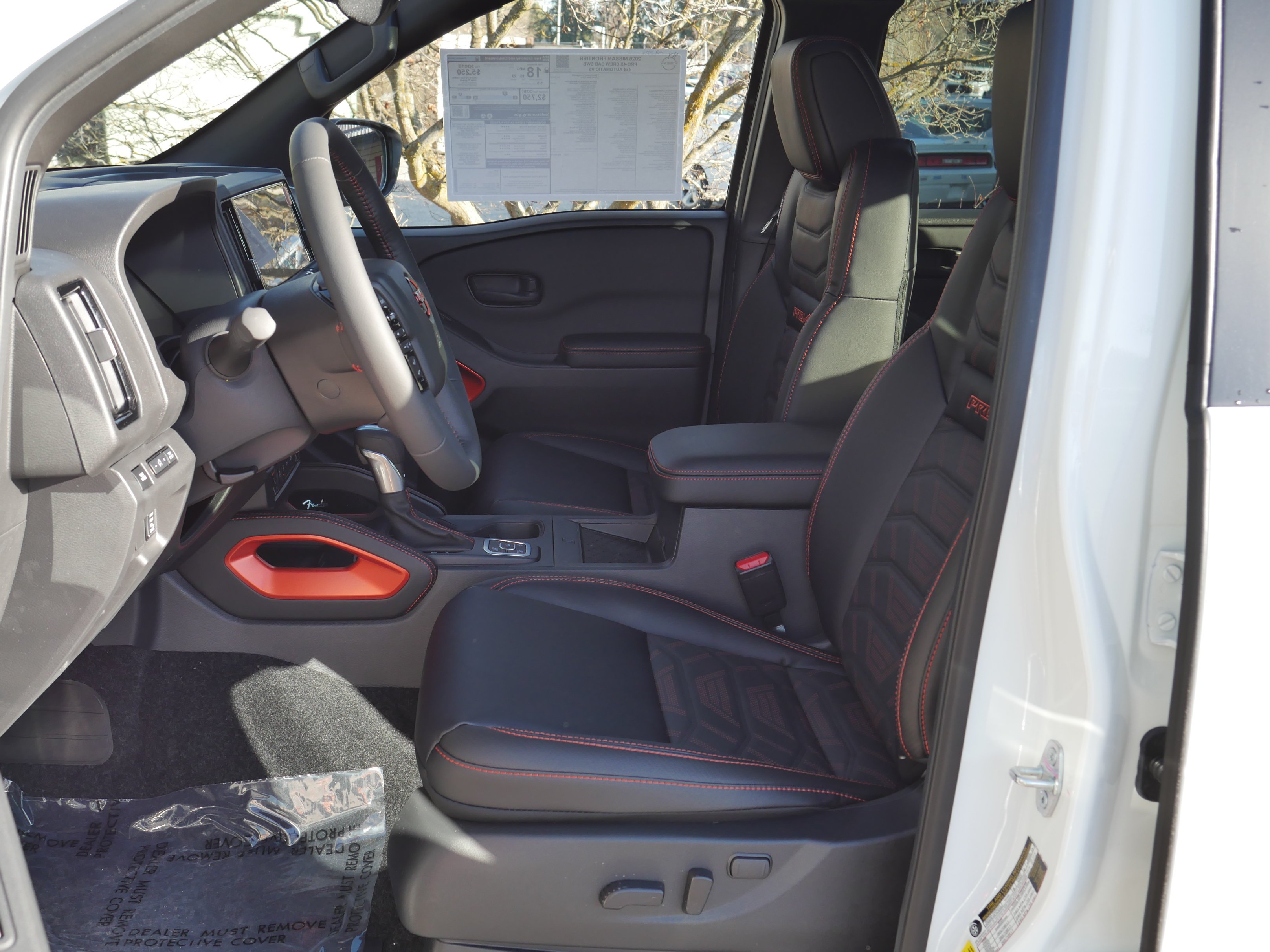 2026 Nissan Frontier PRO-4X - Photo 3