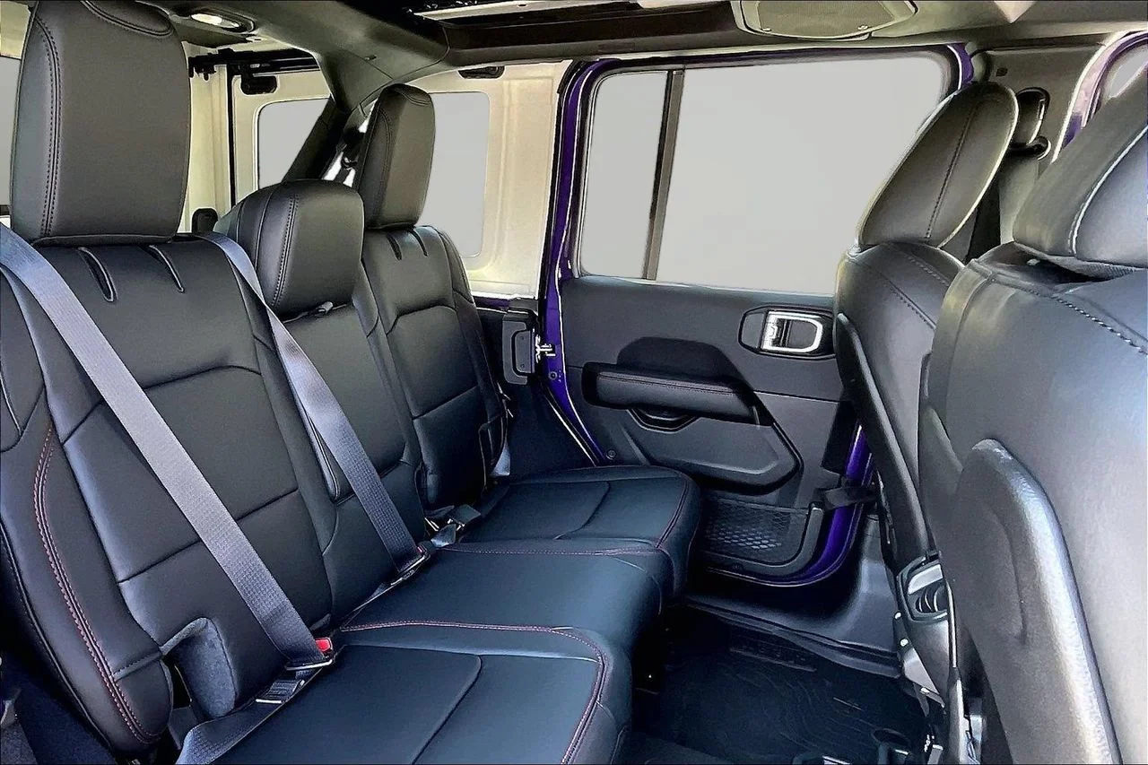 New 2026 Reign Jeep Rubicon image 19