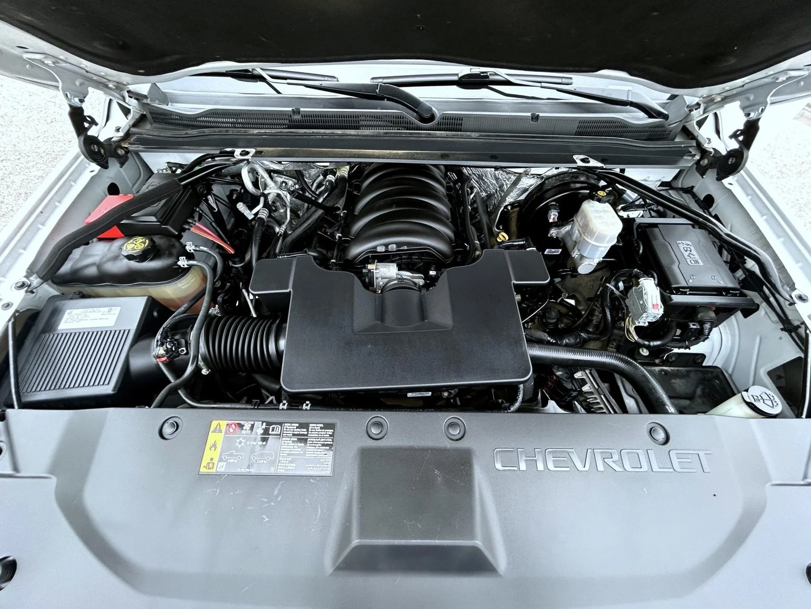 Certified Used 2018 White Chevrolet Premier image 27