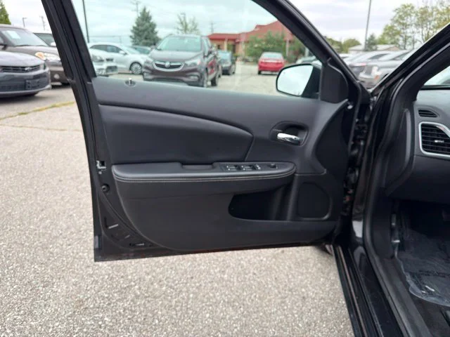 Used 2013 Black Dodge SXT image 18