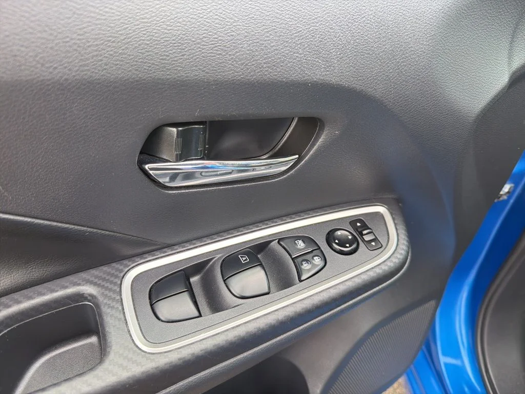 Used 2024 Blue Nissan 1.6 SR image 13