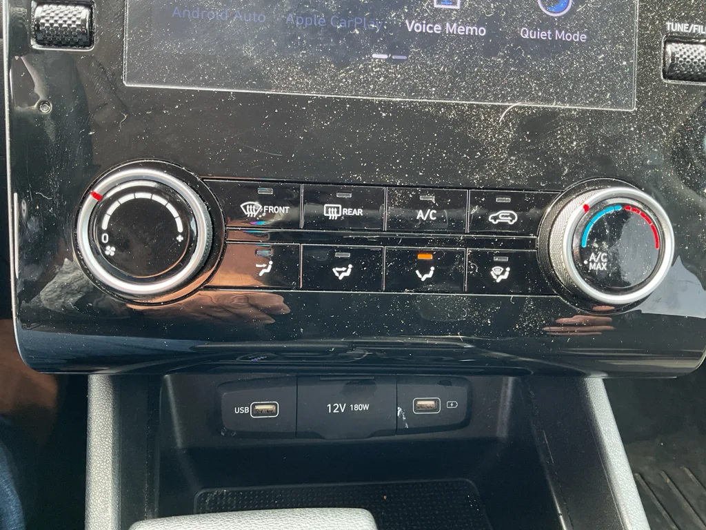 Used 2022 Quartz White Hyundai SEL image 21