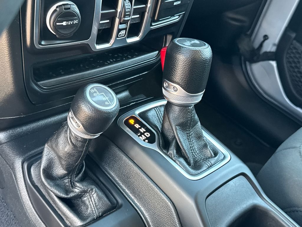Used 2023 Silver Jeep Sport S image 27