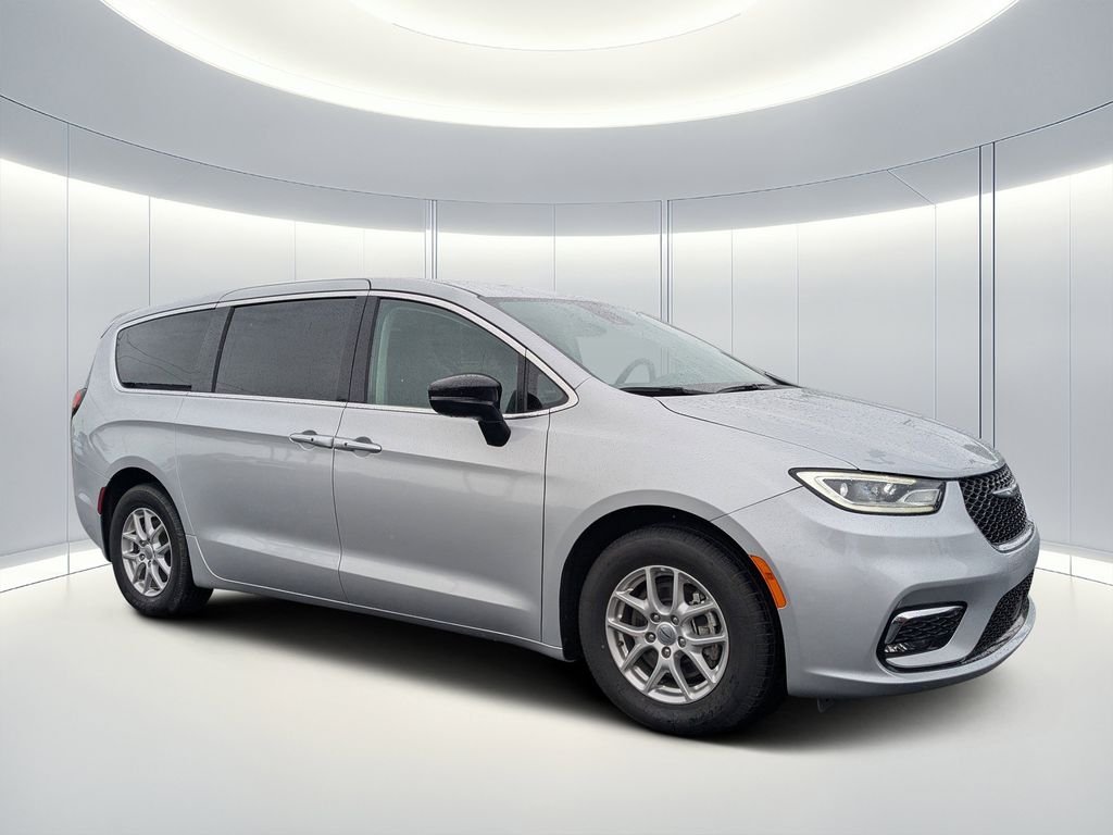 2024 Chrysler Pacifica