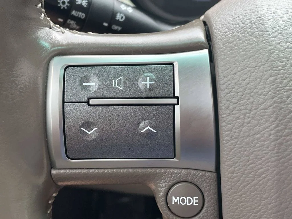 Used 2018  Lexus 460 image 29