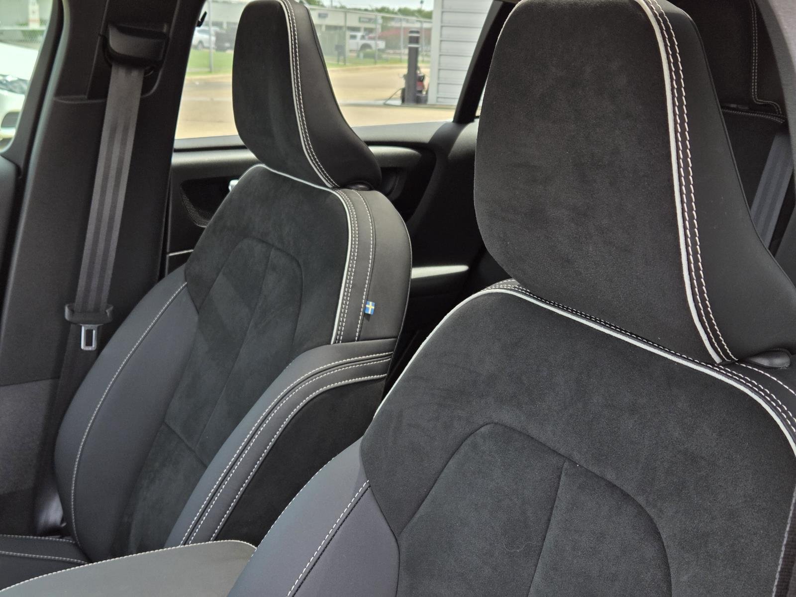 Used 2023 Thunder Gray Metallic Volvo Ultimate image 34