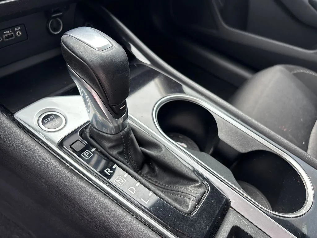 Used 2020 Gray Nissan 2.5 SV image 27