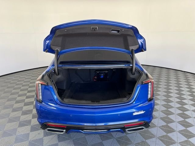 Used 2020  Cadillac Sport image 38