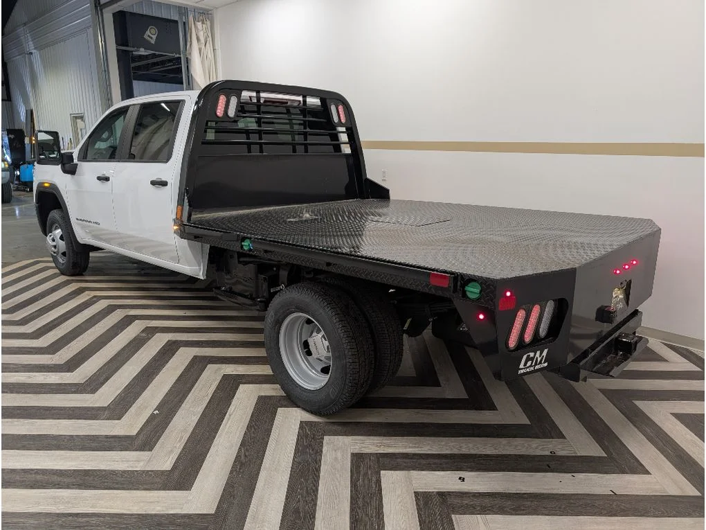 2026 GMC Sierra 3500 Chassis Cab Pro - Photo 13