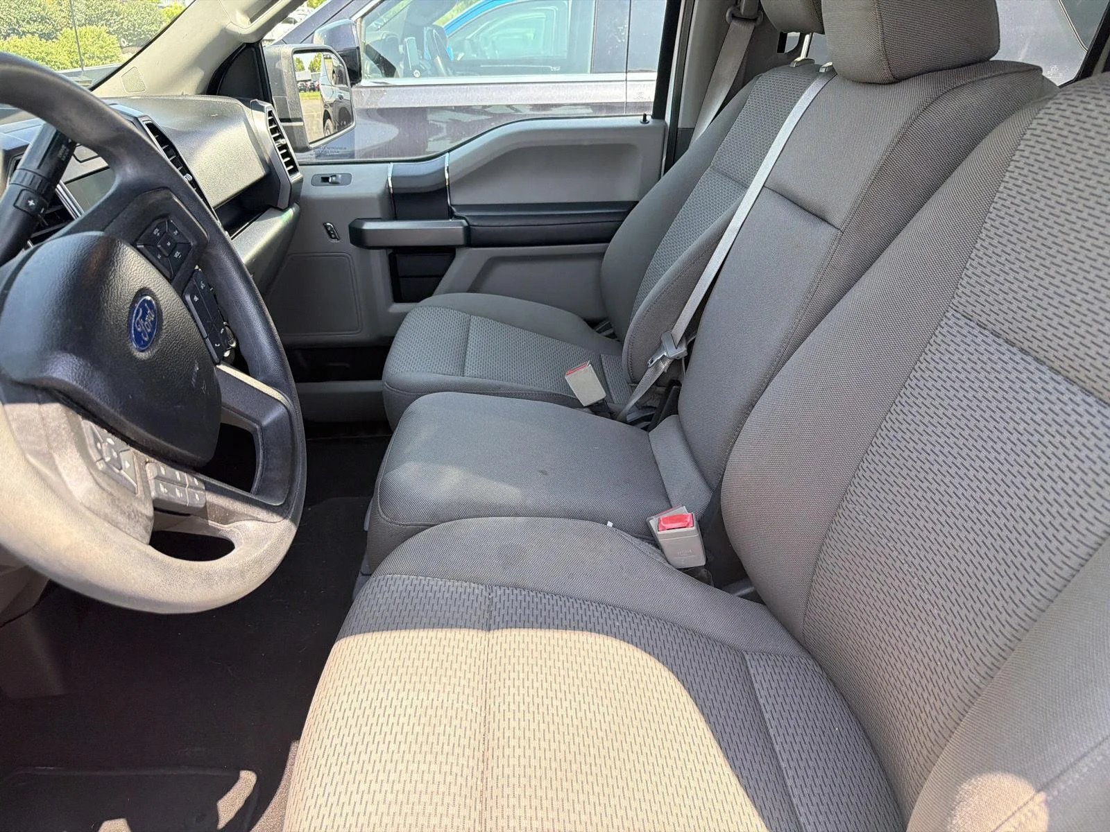Used 2019 Oxford White Ford XLT image 21