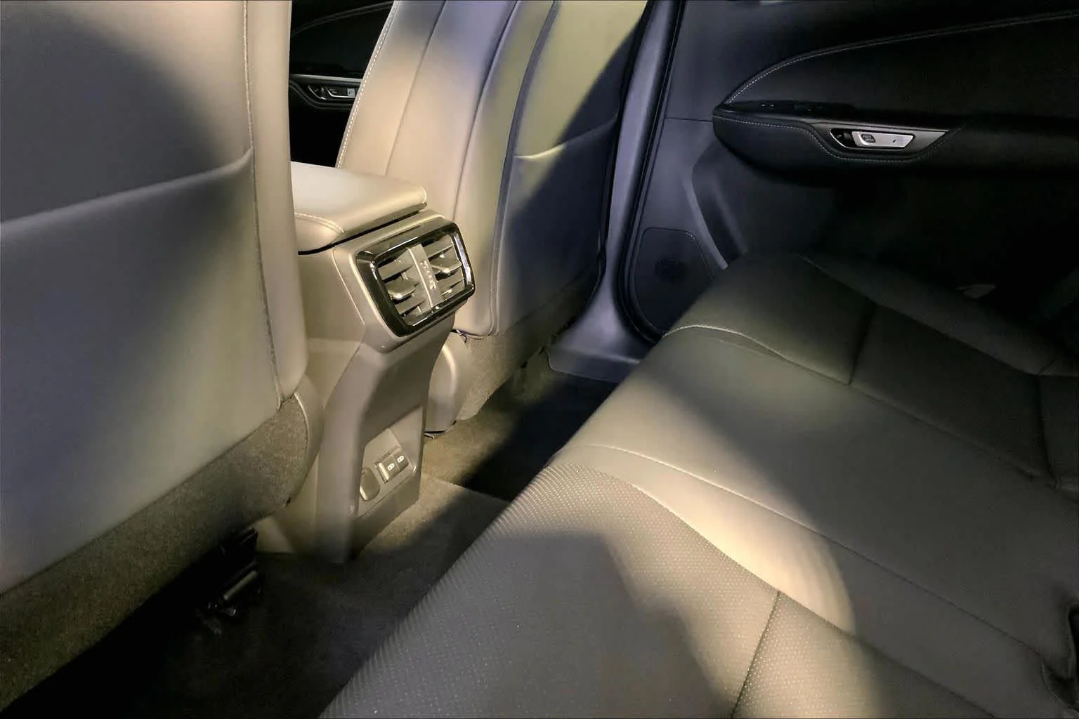 Used 2024 Ultrasonic Blue Mica 2.0 Lexus F SPORT Handling image 37