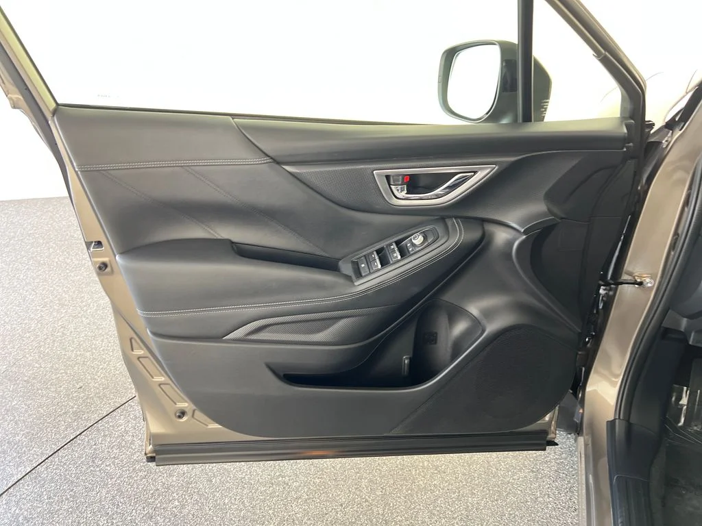 Used 2020 Brown Subaru Limited image 12