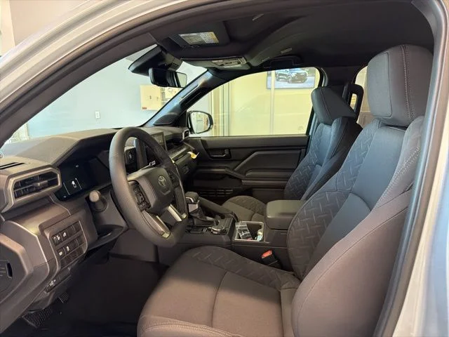 2026 Toyota Tacoma SR5 - Photo 10