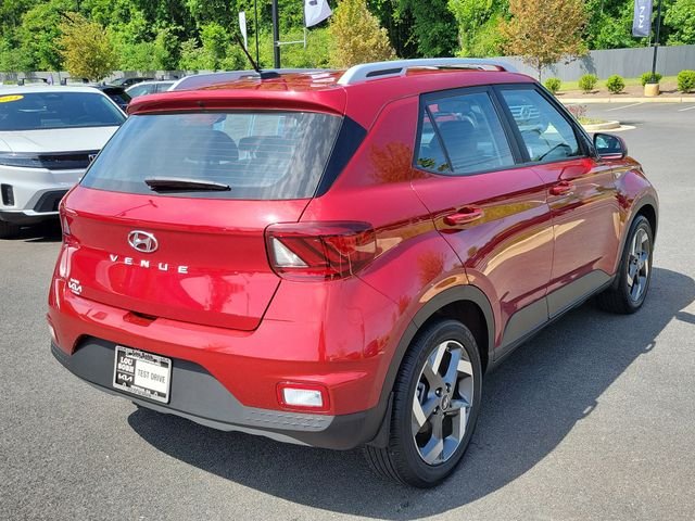 Used 2025 Red Hyundai Limited image 4