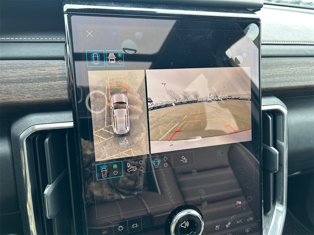 2026 GMC ACADIA - Image 23