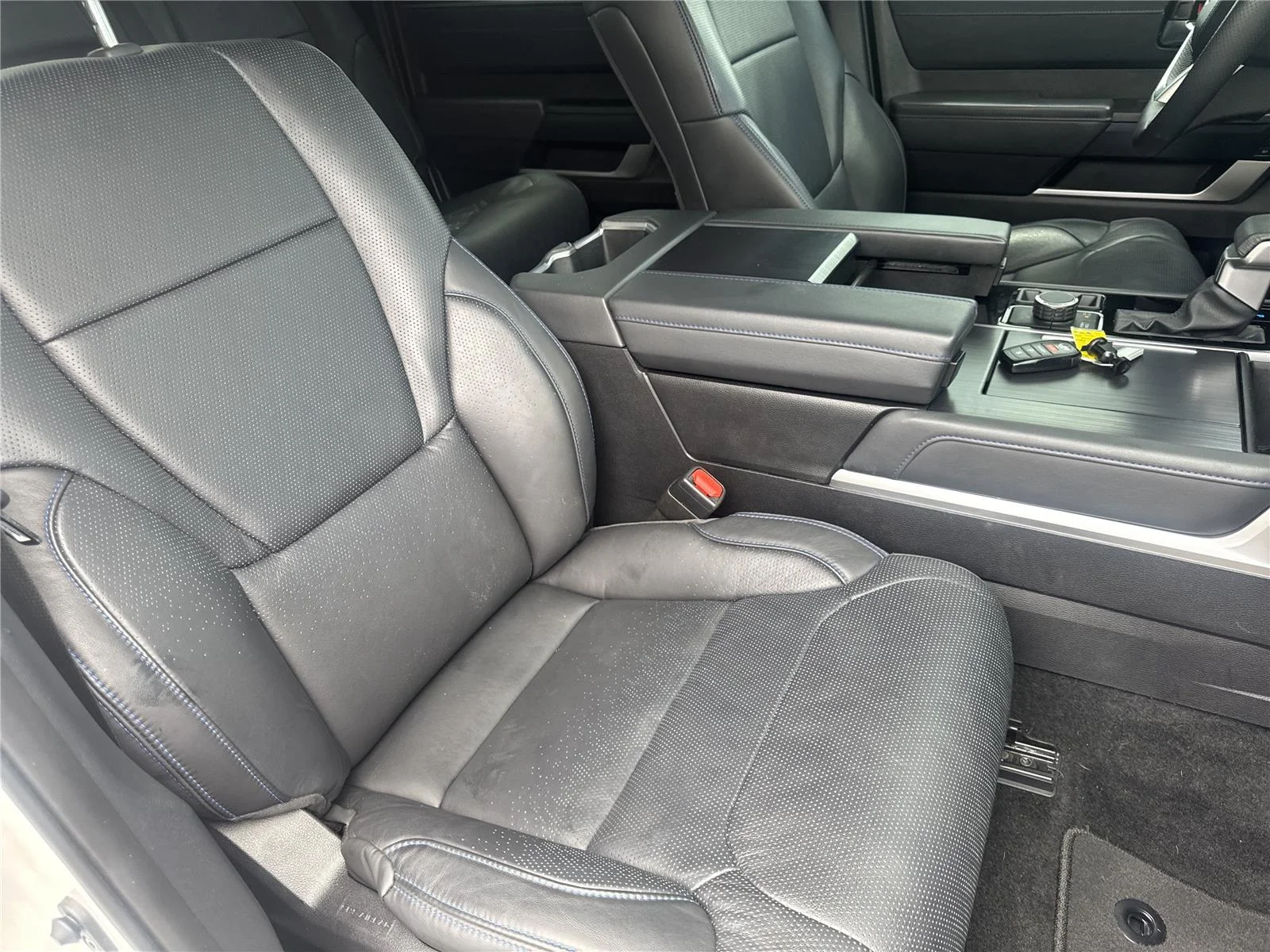 Used 2024 Wind Chill Pearl Toyota Platinum Hybrid image 39