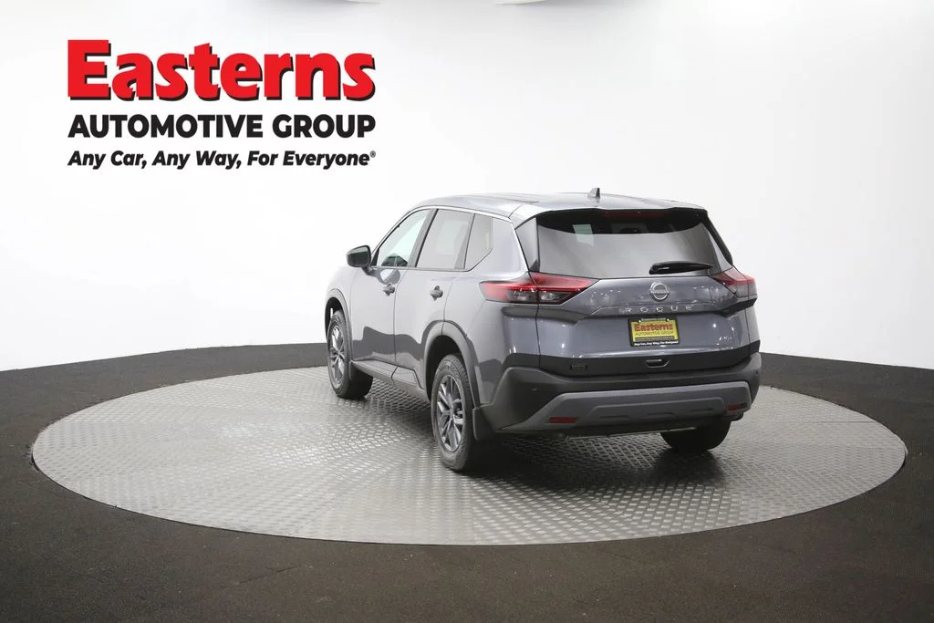 Used 2023 Gray Nissan S image 65