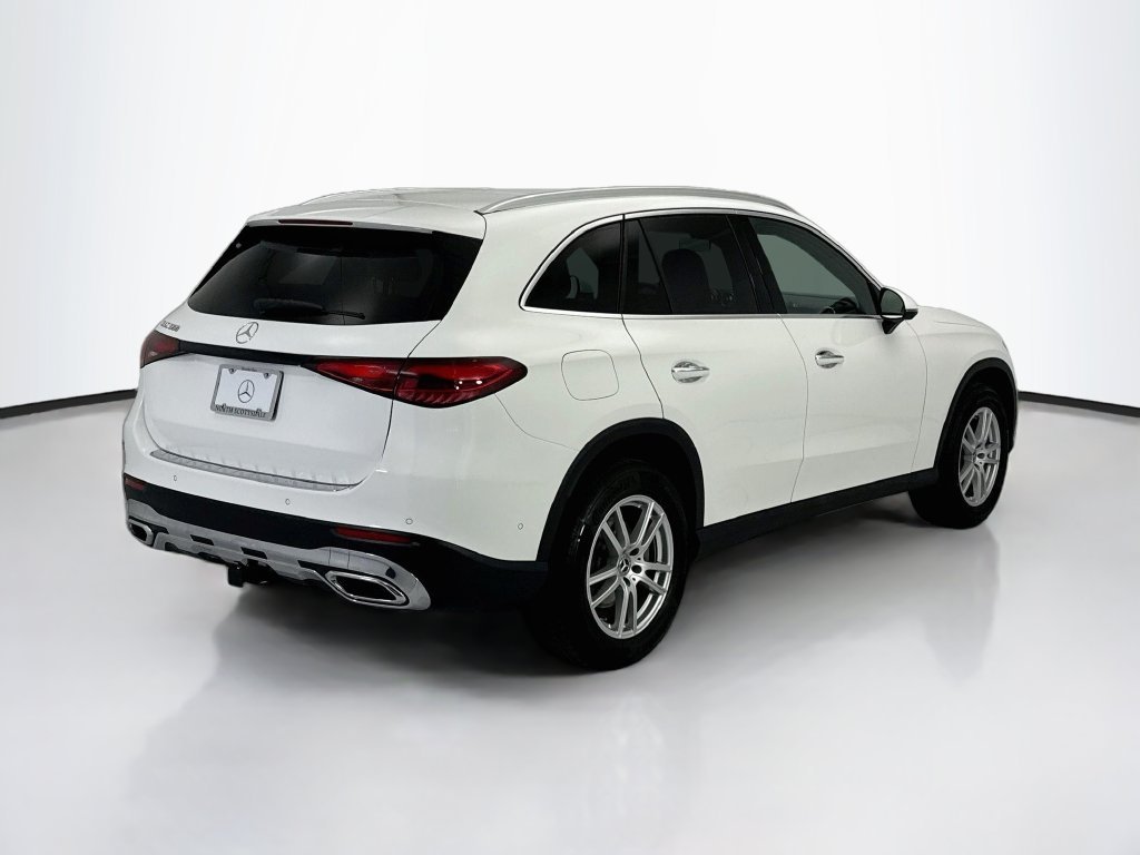 Certified Used 2026 Polar White Mercedes-Benz GLC 300 image 5