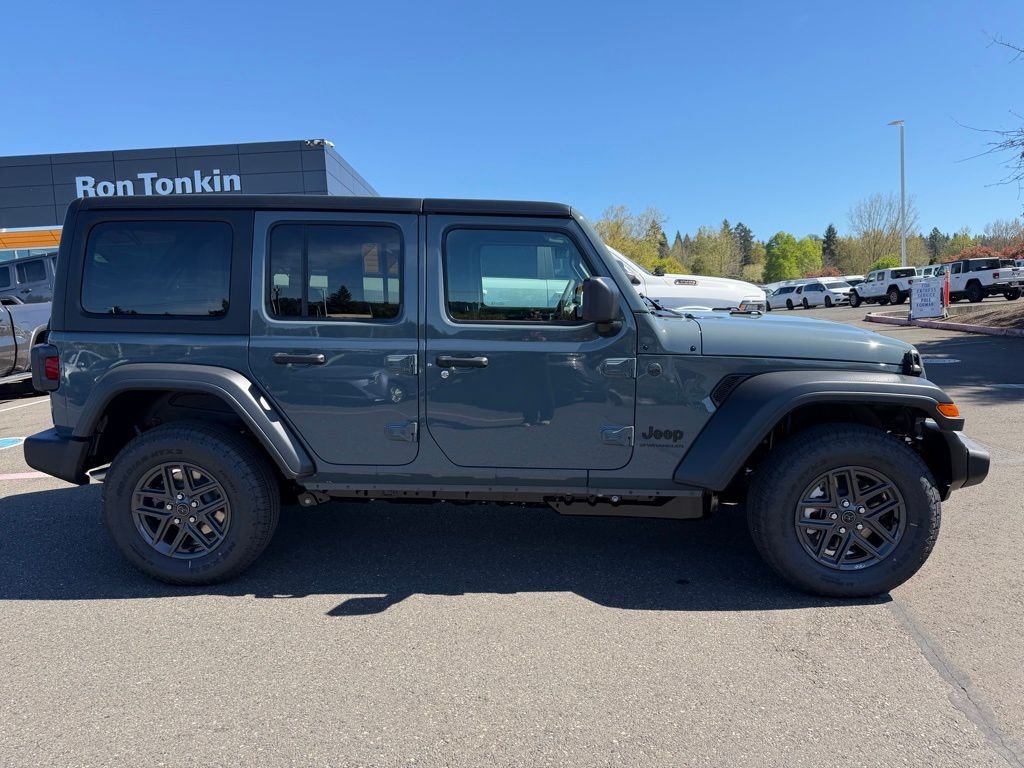 New 2026 Anvil Clear-Coat Exterior Paint Jeep Sport S image 8