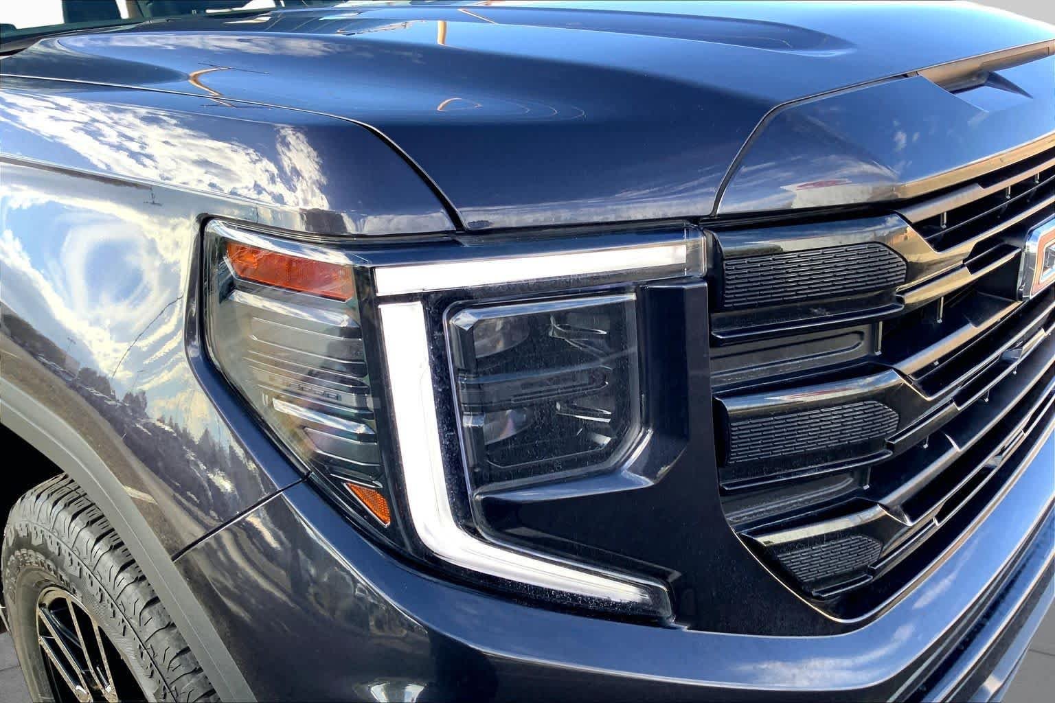 Used 2024 Titanium Rush Metallic GMC Elevation image 24