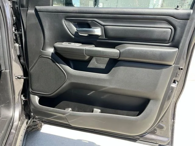 New 2026 Granite Crystal Metallic Clear-Coat Exterior Paint RAM Warlock image 23