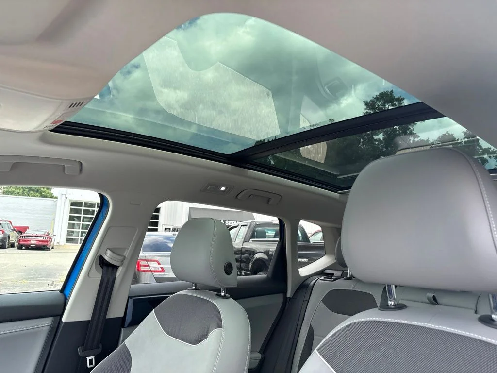 Used 2024 Blue Volkswagen 1.5T SE image 24