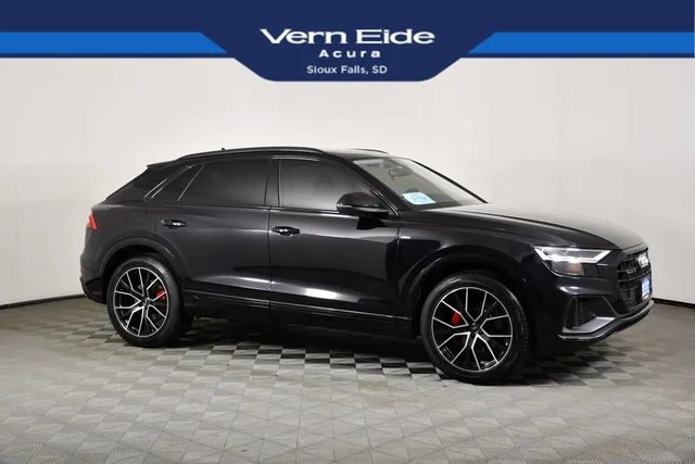 2020 Audi Q8 Premium Plus