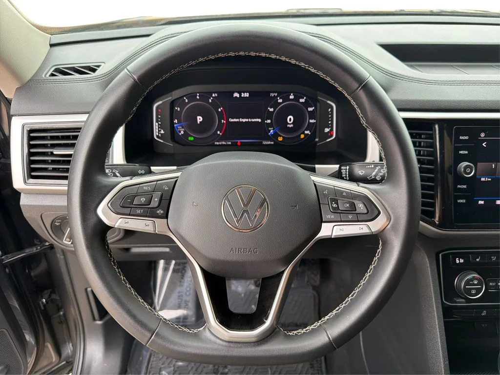 Used 2023 Platinum Gray Metallic Volkswagen 3.6L V6 SE w/Technology image 17
