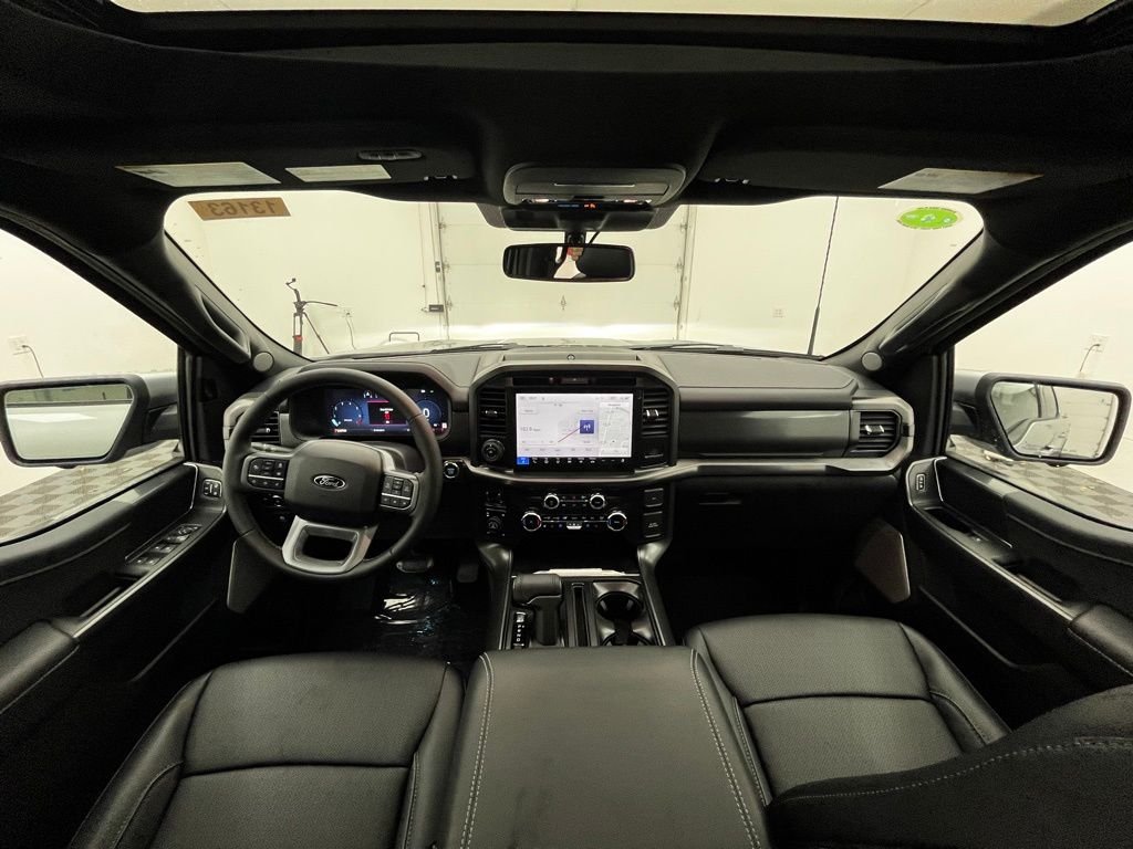 New 2026 Silver Ford Lariat image 4