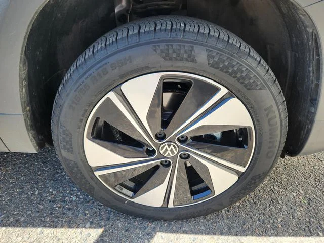 Used 2024 Gray Volkswagen 1.5T SE image 21