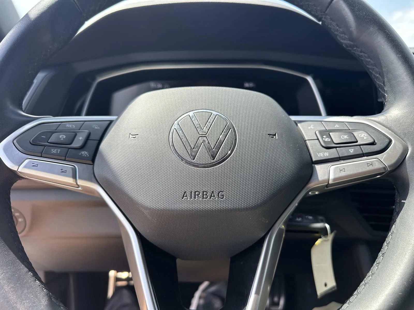Used 2024 Platinum Gray Metallic Volkswagen Sport Auto image 17