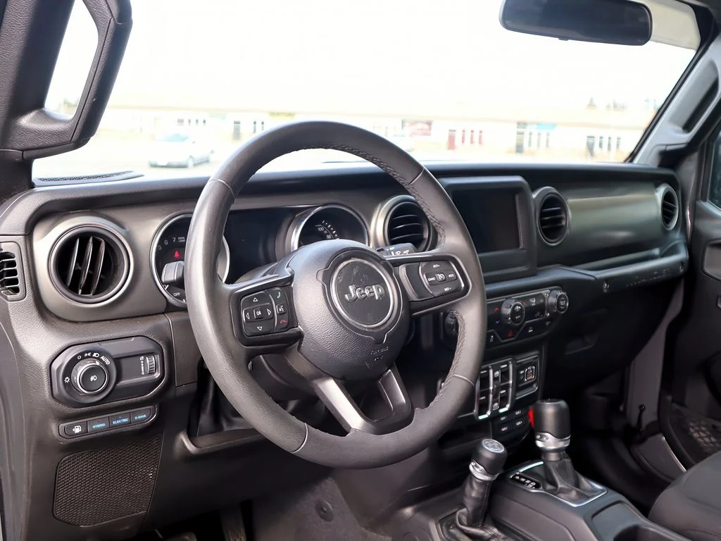 2023 Jeep Wrangler 4xe Willys 4XE - Photo 12