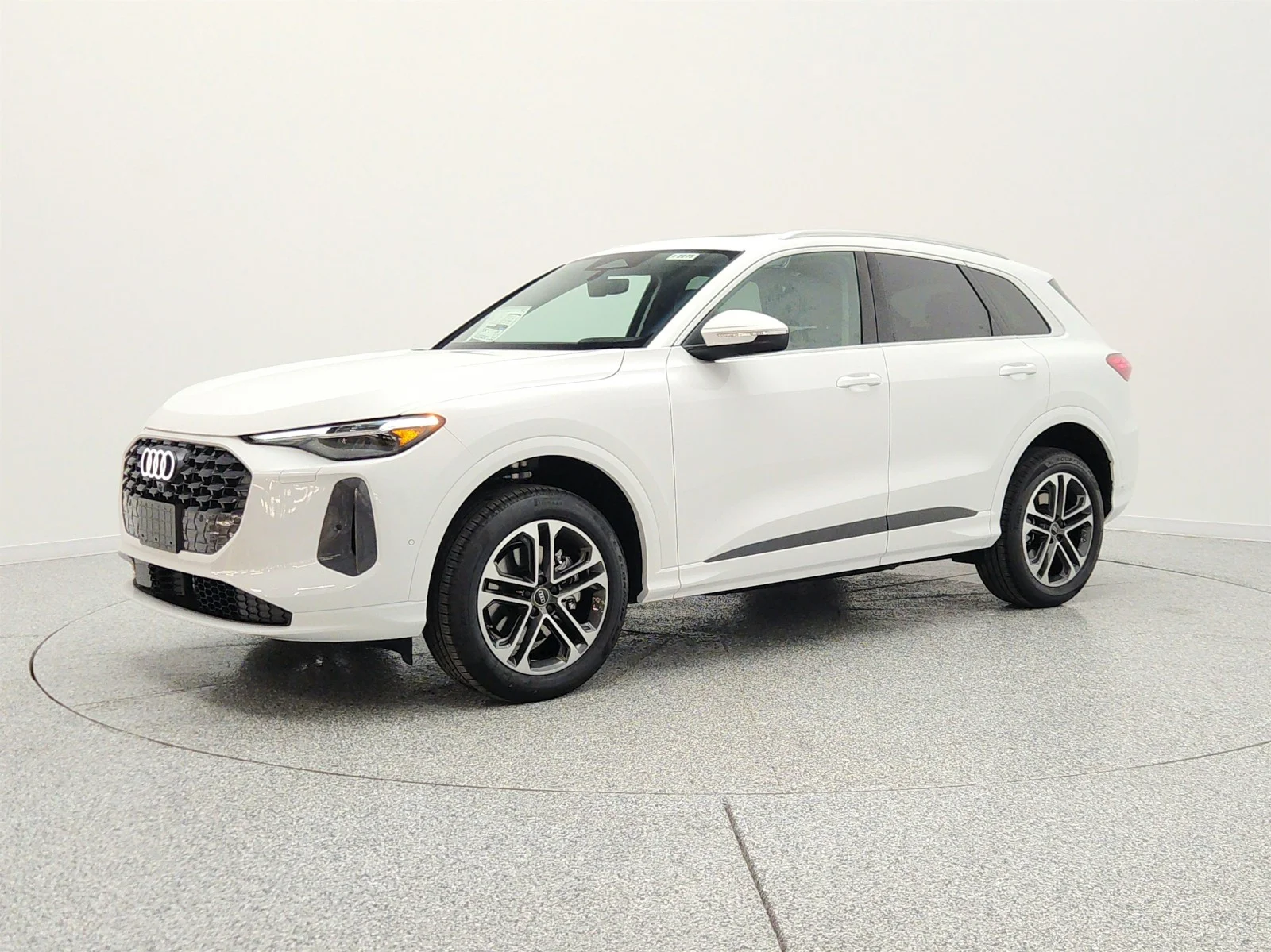 2026 Audi Q5 Premium Plus quattro's photo