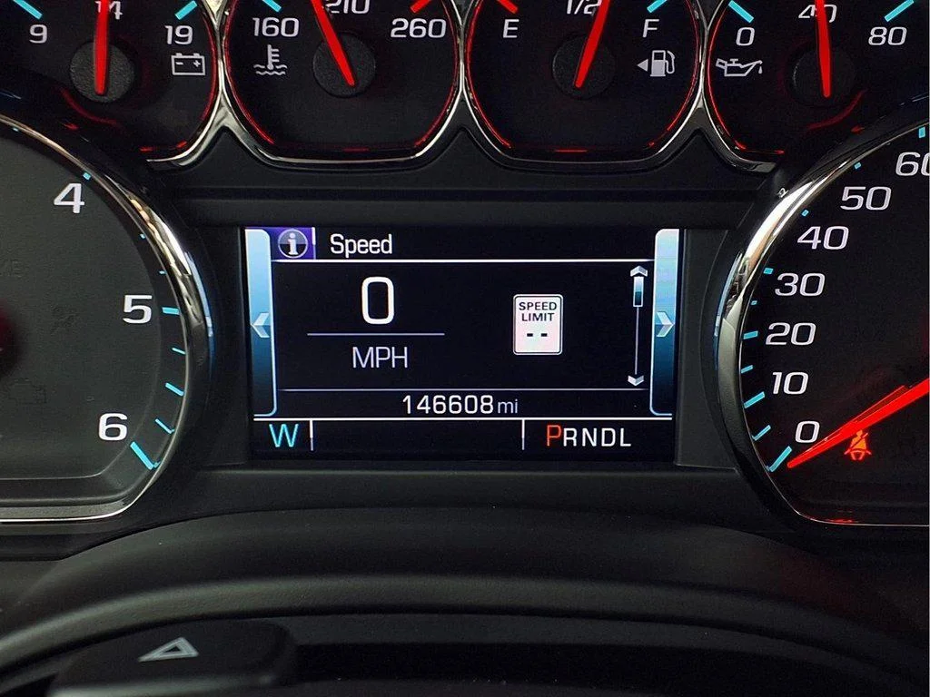 Used 2017 Iridescent Pearl Tricoat Chevrolet LT image 19