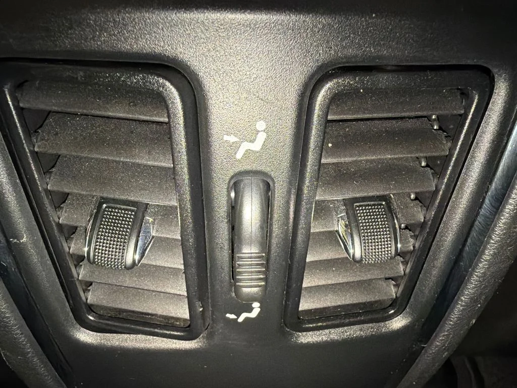 Used 2015 Bright White Clearcoat Jeep Laredo image 37
