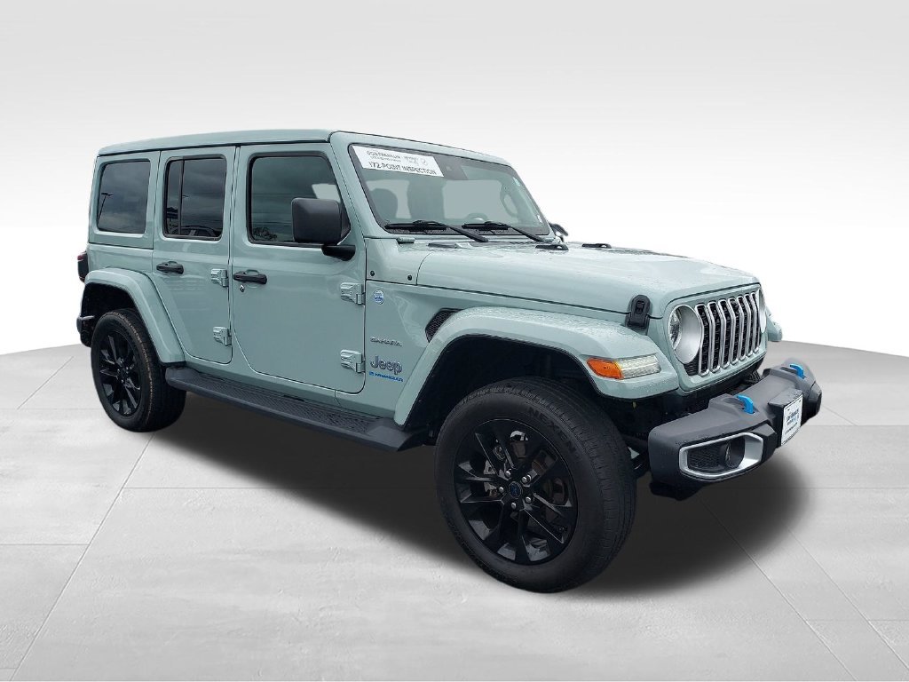 Used 2024 Gray Jeep Sahara 4xe image 7