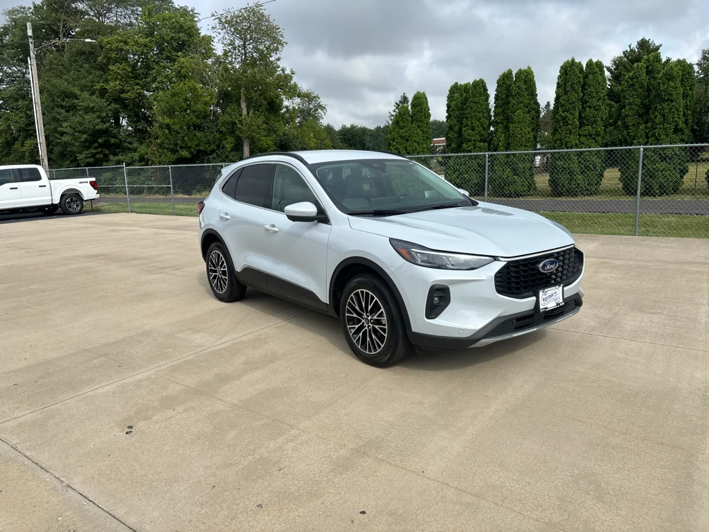 Used 2026 Space Silver Ford PHEV image 9