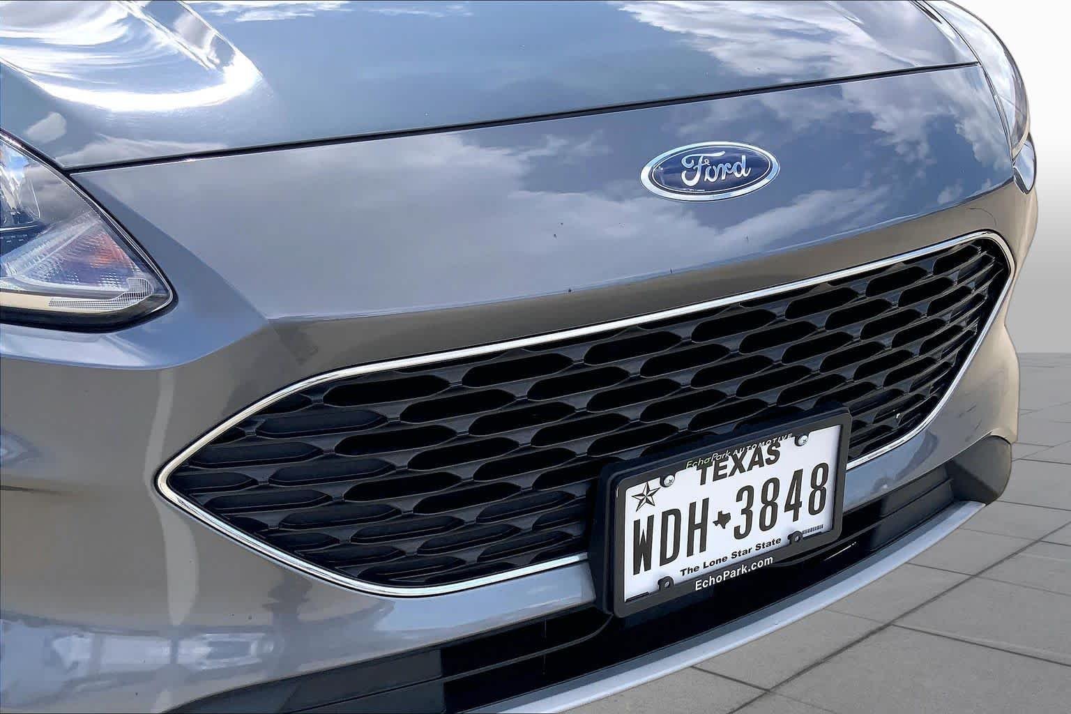 Used 2022 Carbonized Gray Ford SE image 30