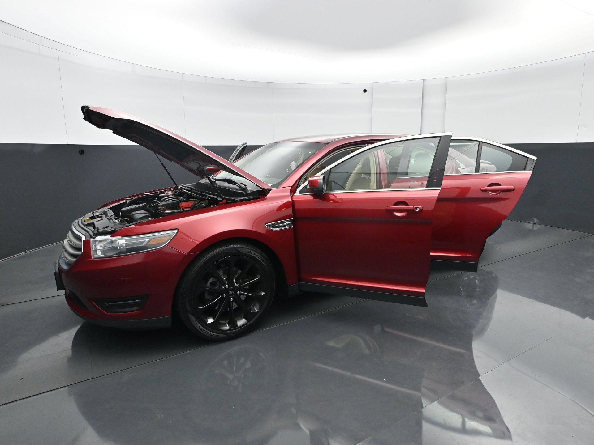 Used 2015 Ruby Red Metallic Ford SEL image 28