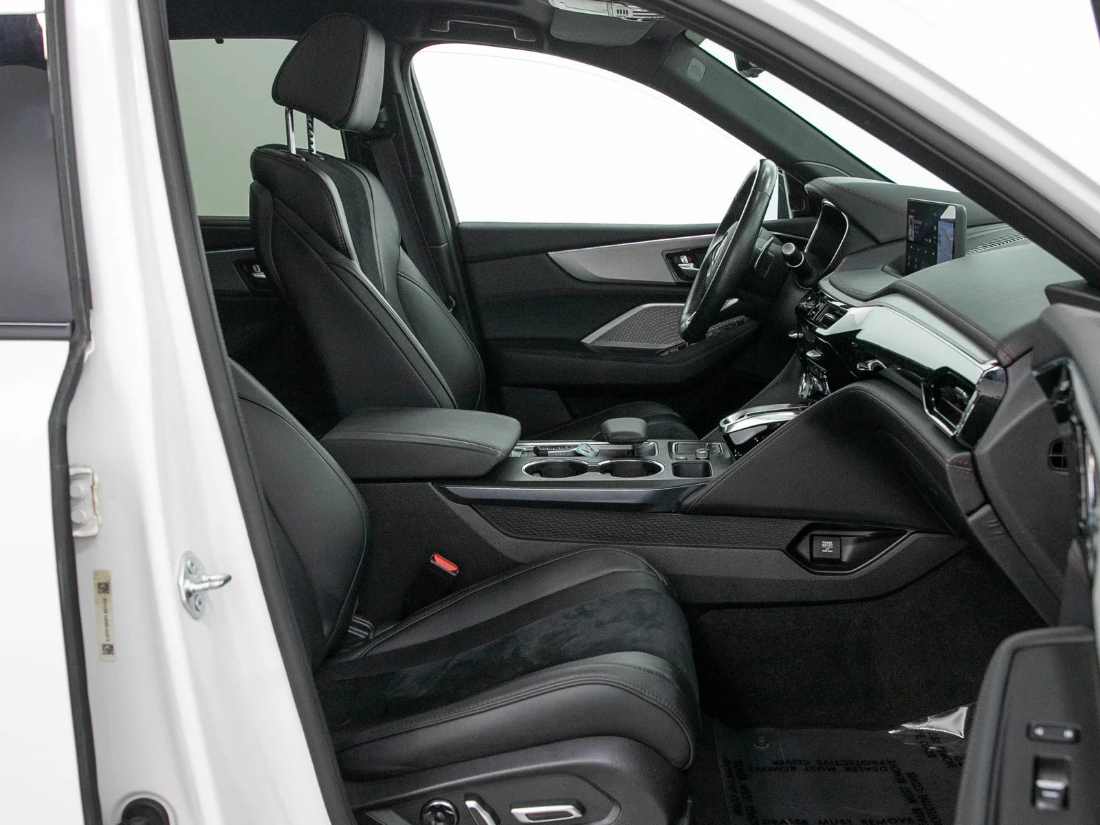 Used 2023  Acura SH-AWD w/A-Spec Package image 11