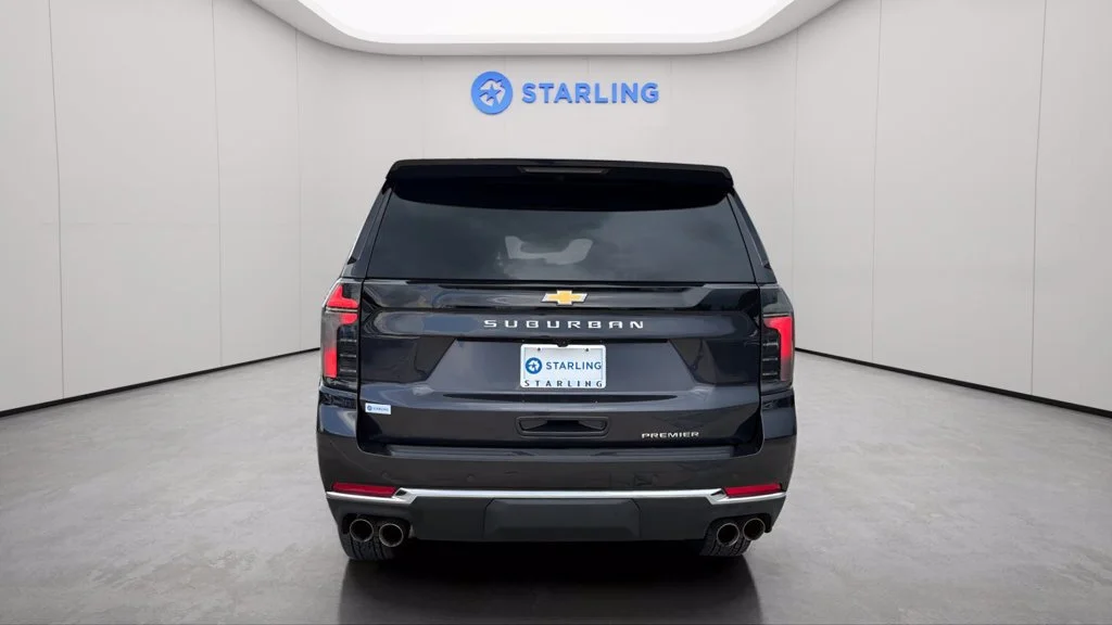 2025 Chevrolet Suburban Premier - Photo 7