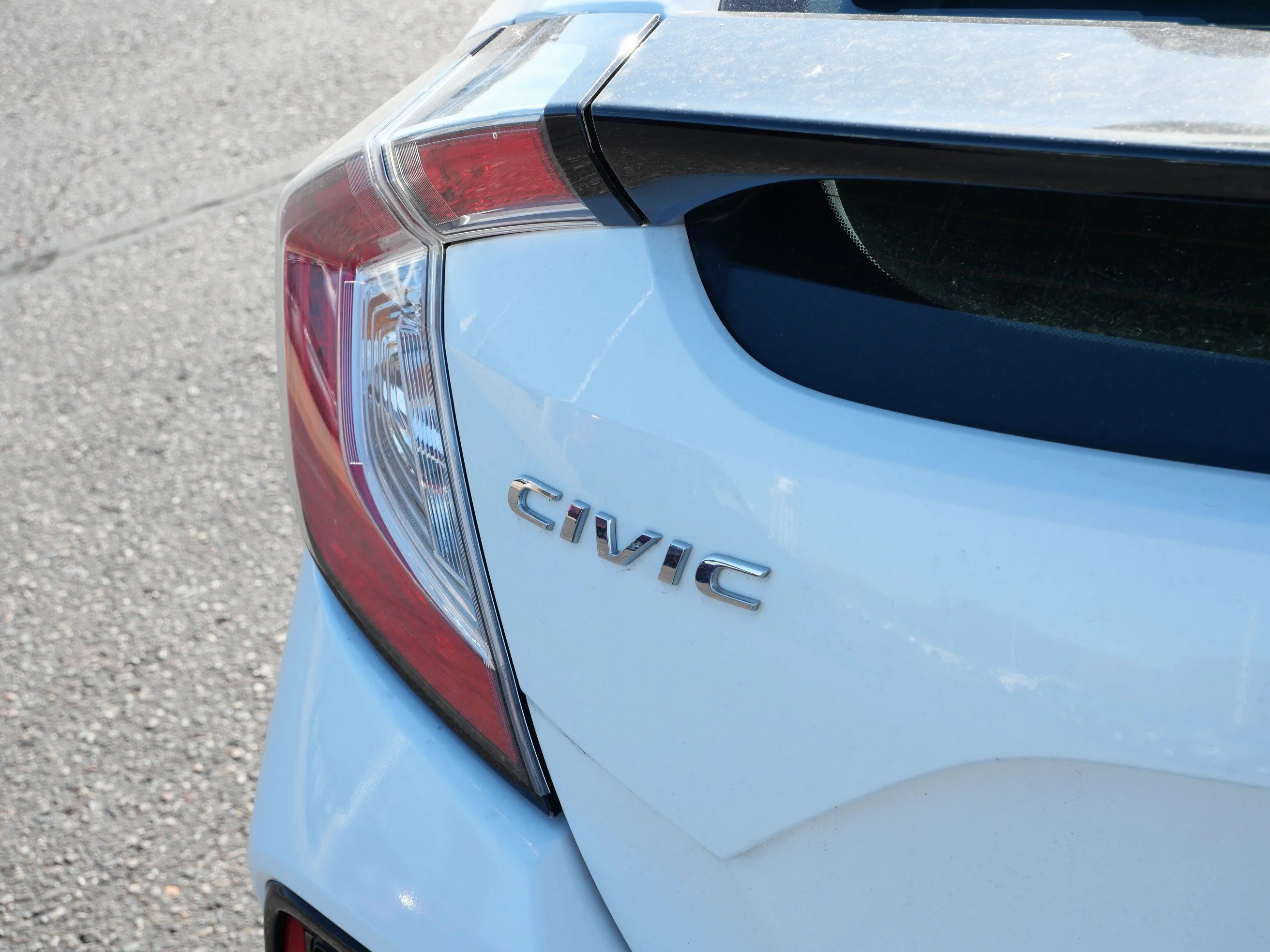 Used 2018 White Orchid Pearl Honda Sport Touring image 16