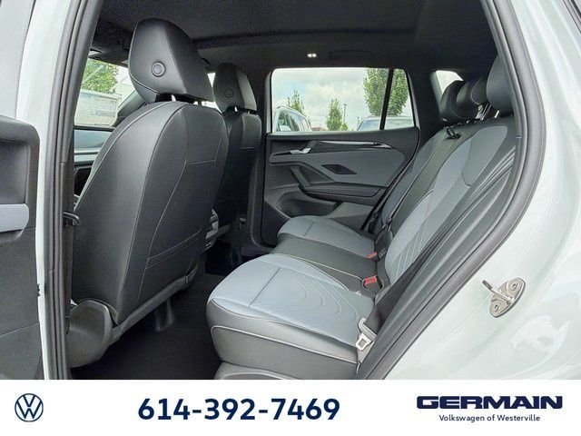 New 2026 Opal White w/Deep Black Roof Volkswagen 2.0T SE R-Line Black image 16