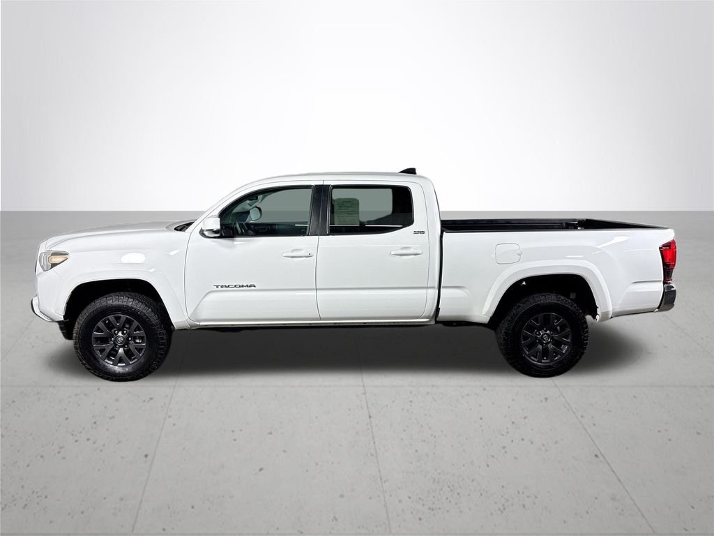 Used 2020 White Toyota SR5 image 9