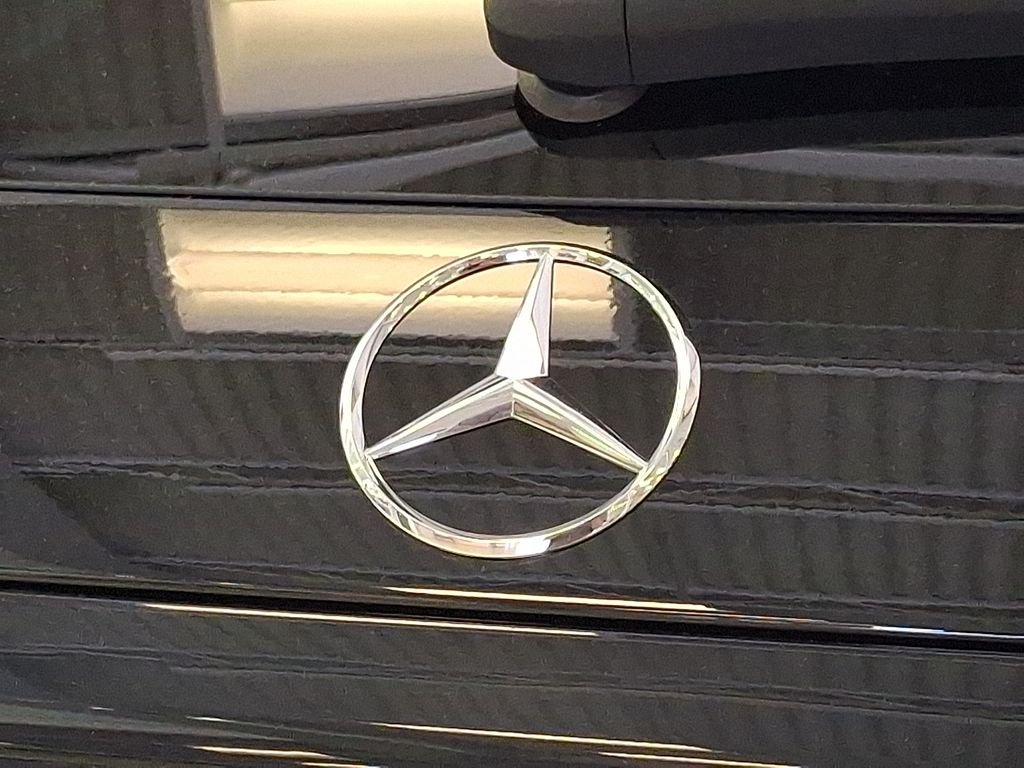 Certified Used 2026 Black Mercedes-Benz GLC 300 image 33