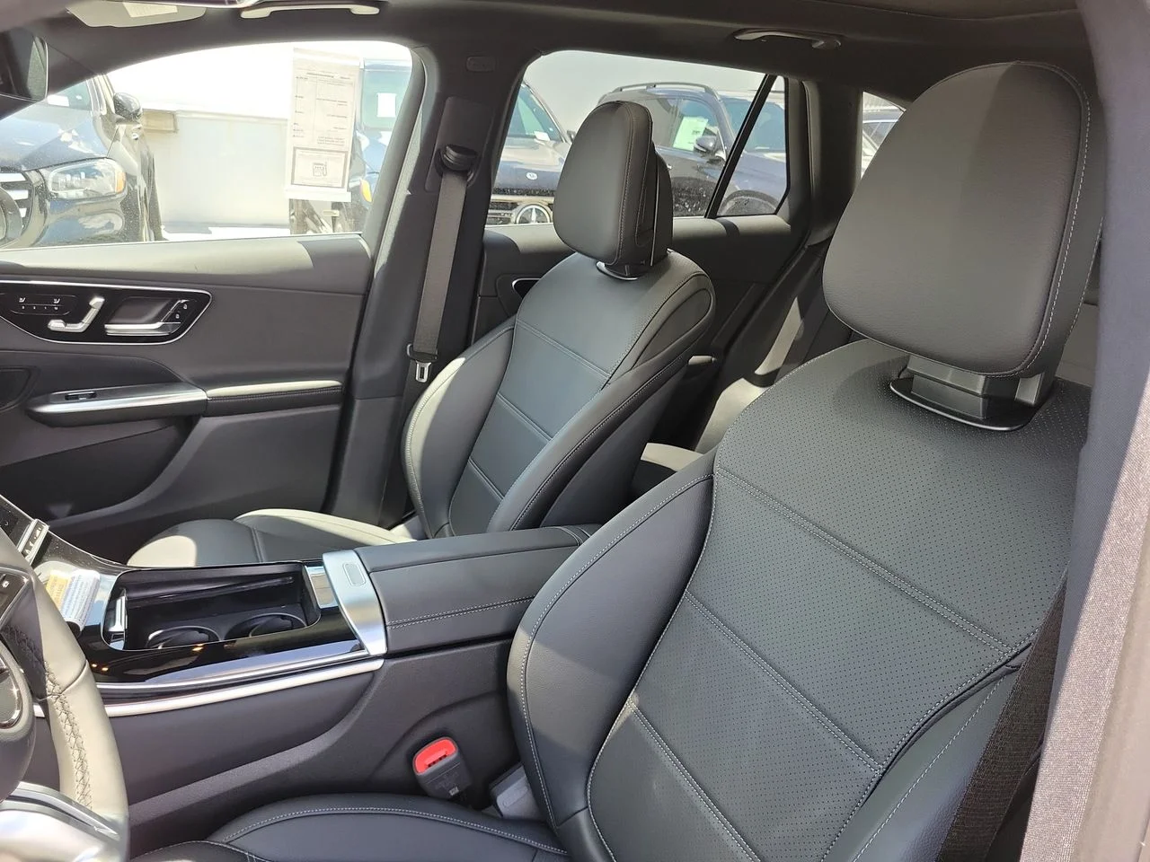 New 2026 Black Mercedes-Benz GLC 300 image 20