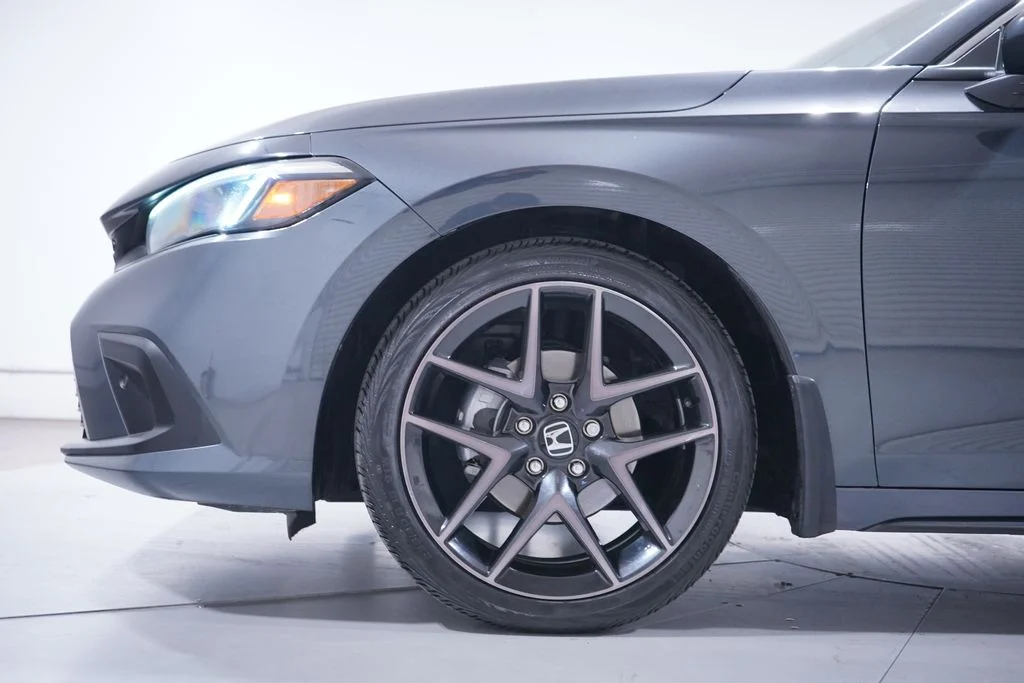 Used 2023 Meteorite Gray Metallic Honda Sport Touring image 2