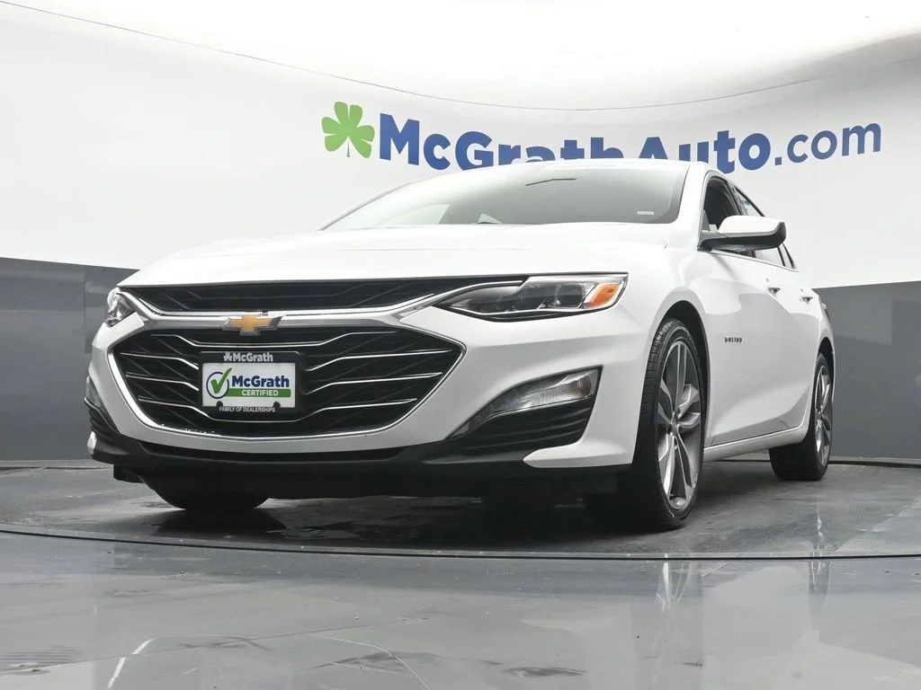 Used 2024 White Chevrolet LT image 8